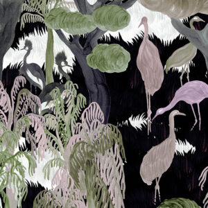 Illustratief Arte-behang uit de Wonderwoods-collectie met sierlijke vogels en fantasierijke planten in zachte pastel- en groentinten.