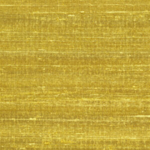 Goudgeel Elitis Kosa Silk behang met een zijdeachtige textuur en subtiele horizontale lijnen.