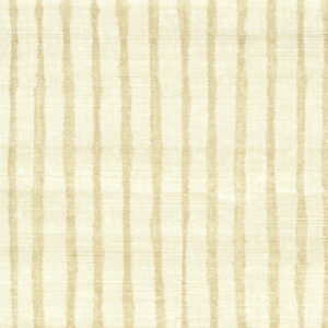 Beige Elitis Nila VP 929 01 behang met verticale, onregelmatige strepen in een textielachtige structuur.