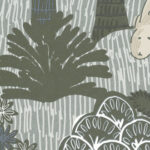 Decoratief Elitis Renard & Co TP 324 01 behang met gestileerde planten en dierfiguren in groene en grijze tinten.