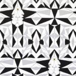 Grafisch behang van Lelievre met zwart-wit geometrisch patroon en gestileerde gezichten geïnspireerd op Cocteau.
