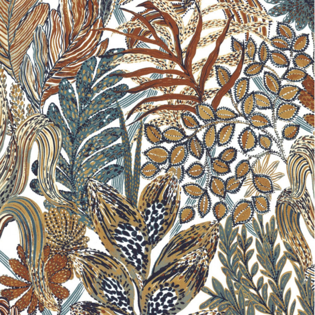Gedetailleerd botanisch patroon op het CASAMANCE BORROMEE 74320426 behang met gestileerde bladeren in aardetinten en blauw.