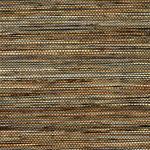 Natuurlijke behangtextuur met horizontale stroken in bruin-, beige- en goudtinten uit de Buningh Arte Sambe 54552 collectie.