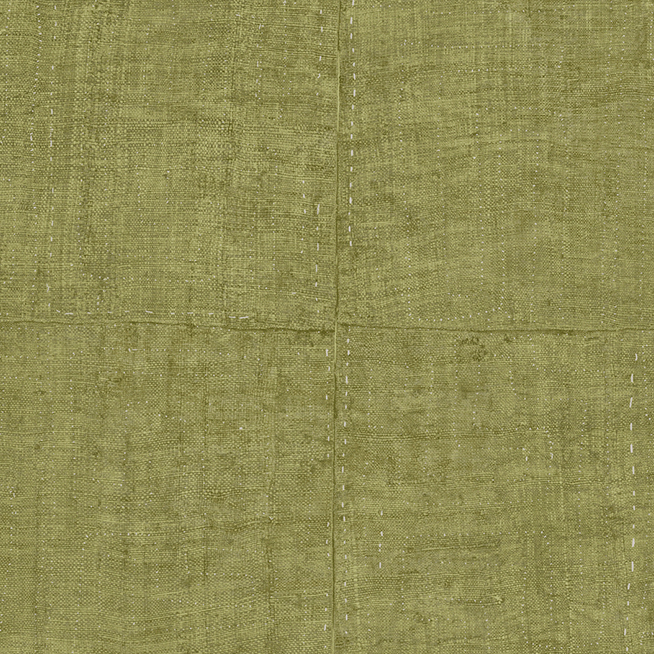 Groen behang met een textielachtige structuur en subtiele stikselpatronen uit de Buningh-Arte Tintura 33022 Amaranth Antigua collectie.
