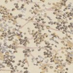 Lichtbeige behang met abstract bladerenpatroon in zachte bruin-, goud- en grijstinten uit de Buningh Elitis Milos collectie.