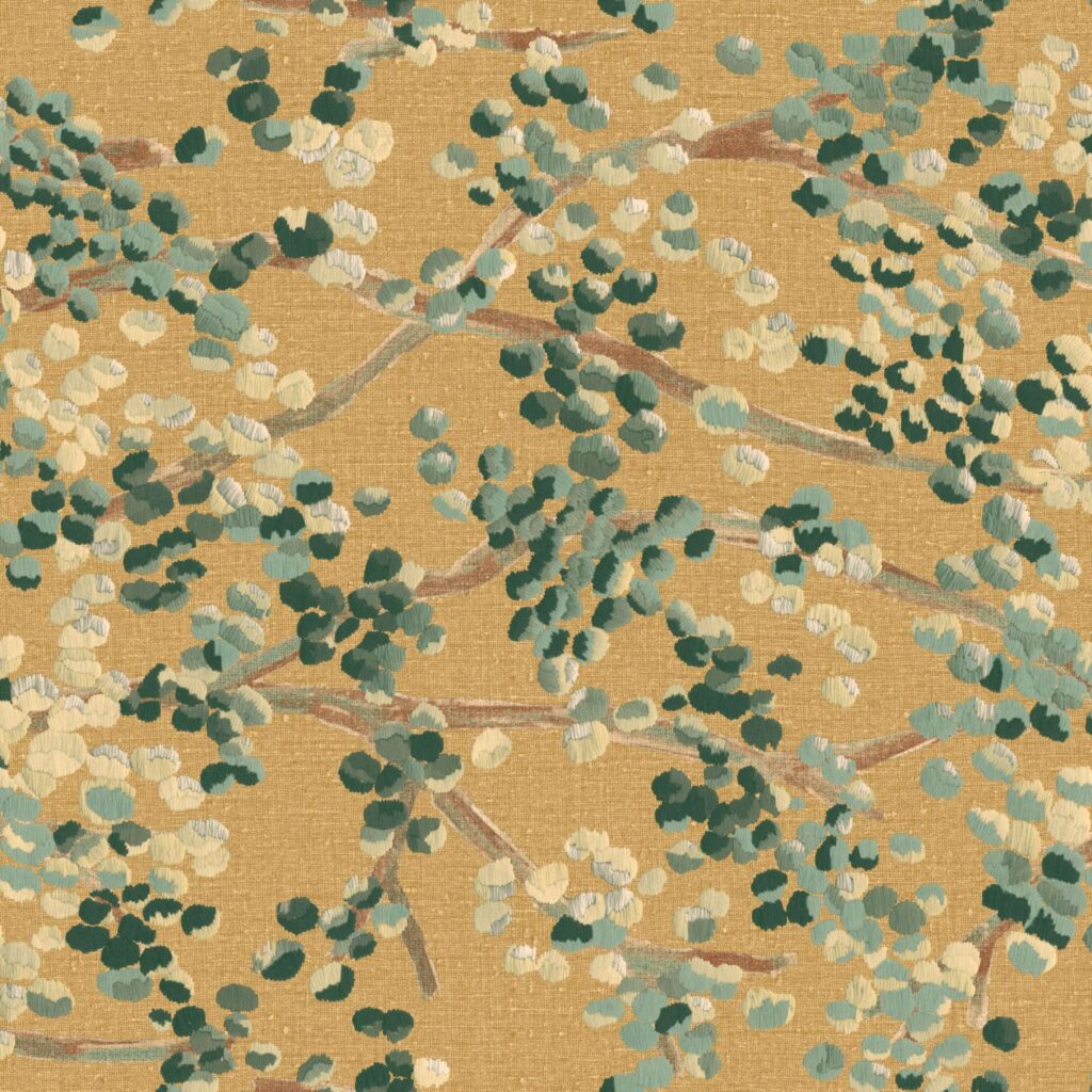 Behangpatroon Buningh-Elitis Milos VP 955 05 met abstracte groene en crèmekleurige bladeren op een okergele achtergrond.