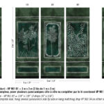 Donkergroen panoramabehang met handgetekende botanische illustraties in decoratieve panelen.