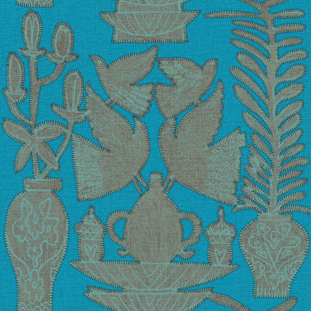 Decoratief Buningh-Elitis Paros behang met gestileerde vazen, vogels en planten in bruingroen op een felblauwe achtergrond.