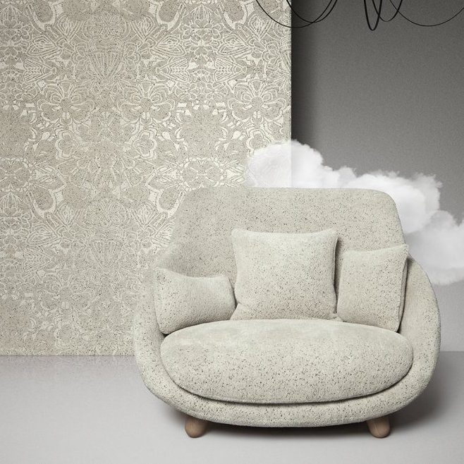 Lichtgrijze stoffen loveseat met kussens voor een muur met Arte Moooi Mimic Moth-behang in een sfeervolle setting.