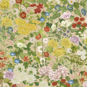 Gedetailleerd bloemmotief van het behang Cole and Son Flora Province met diverse kleurrijke bloemen op een beige achtergrond.