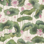 Illustratie van roze lotusbloemen en grote groene bladeren op een lichtbeige achtergrond uit het Cole and Son Lily Lotus behangontwerp.