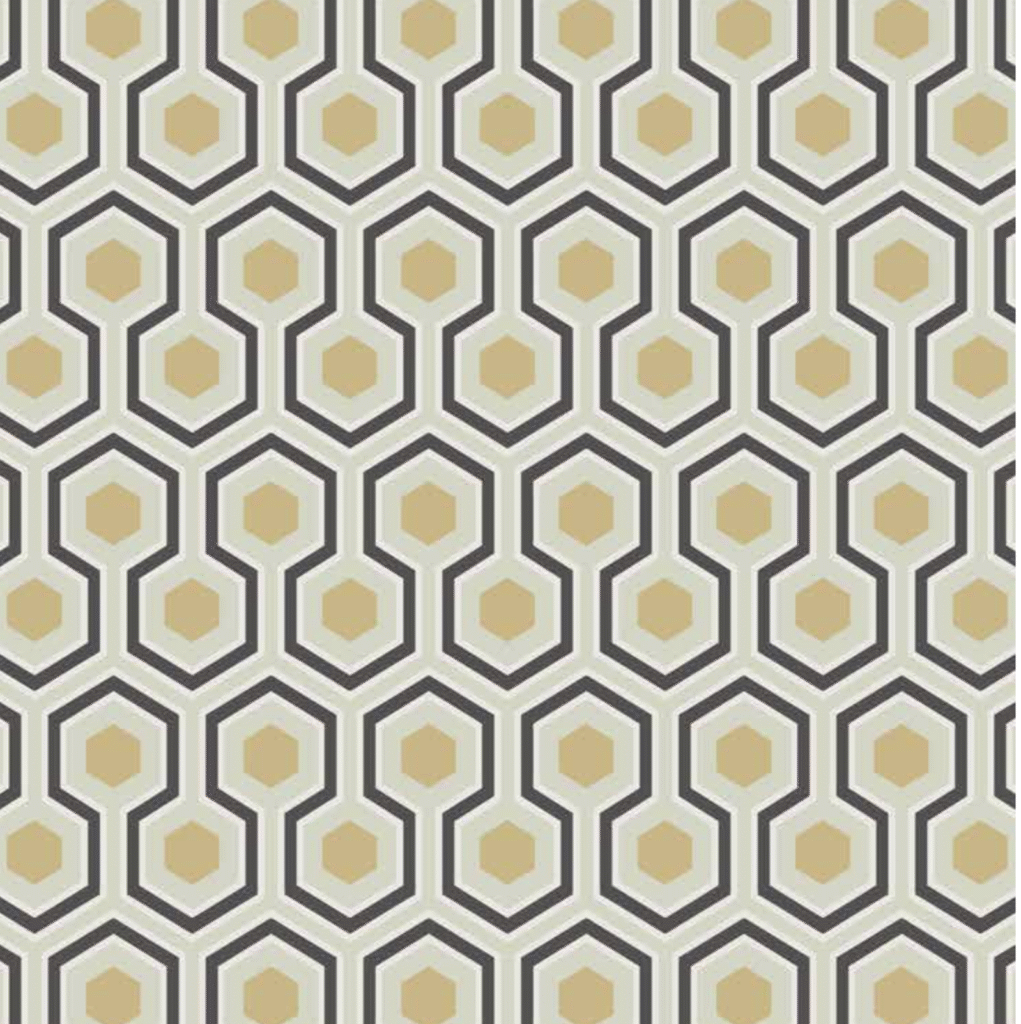 Behang met een geometrisch patroon van beige zeshoeken en zwarte omlijningen uit de Cole and Son Hicks' Hexagon collectie.