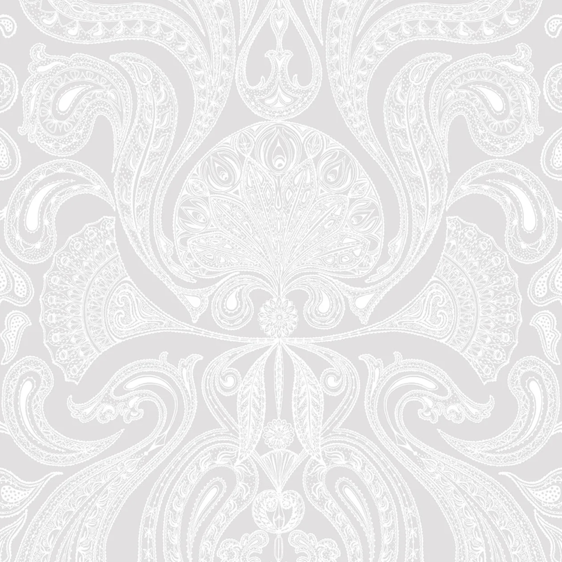 Lichtgrijs Cole and Son Malabar 957041 behang met een sierlijk paisley-patroon.