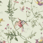 Illustratief behang van Cole & Son met kleurrijke kolibries, vlinders en bloemen op een lichtgroene achtergrond.