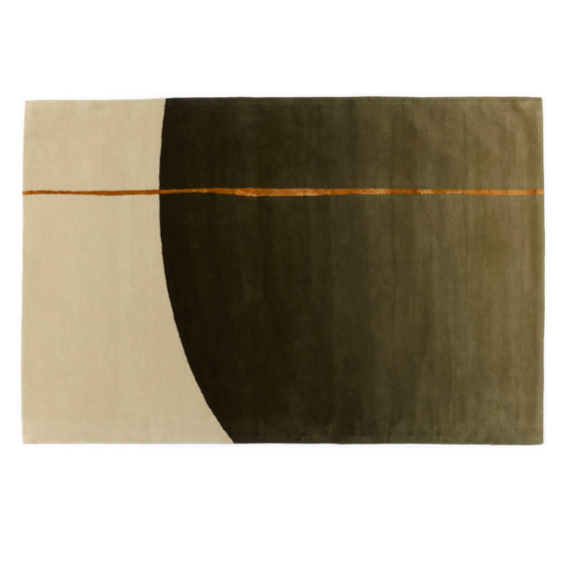 Modern vloerkleed Elitis Celeste TA-133-68-02 met abstract design in beige, olijfgroen en koperkleurige lijn.