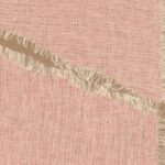 Textielpatroon Elitis Ceres HeraVP 1010-50 in roze en beige met een diagonale strook franjes.