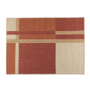 Vloerkleed Elitis Gustave TA 137 35 05 met een geometrisch patroon in rood-, beige- en natuurtinten.