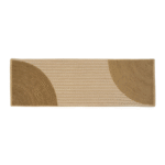 Langwerpig Elitis Holiday vloerkleed TA 116 05 06 met beige strepen en halfronde bruine accenten aan beide zijden.