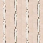 Behangpatroon uit de Elitis Naoshima collectie met gestileerde vrouwelijke silhouetten in verticale lijnen op een beige achtergrond.