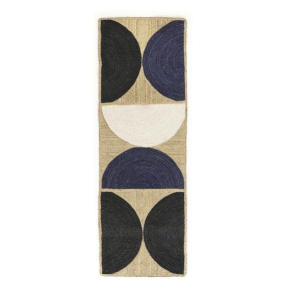 Langwerpig Elitis Rocky vloerkleed in marinekleur met geometrisch patroon van halve cirkels in zwart, blauw en wit op een beige achtergrond.