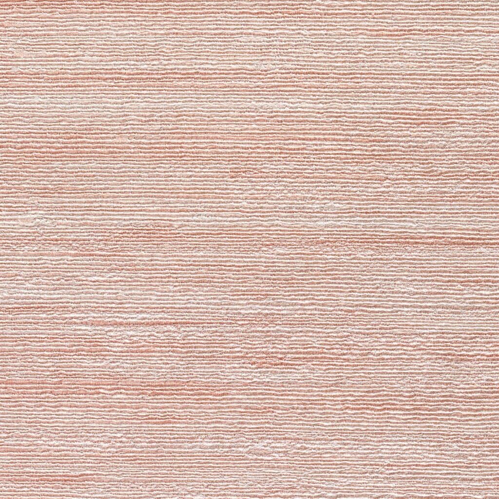 Structuurbehang Elitis Seta Metal VP 950 93 met een glanzende, horizontale textuur in roze en metallic tinten.