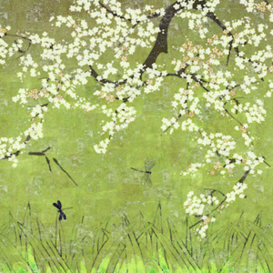 Illustratie van bloeiende takken, libellen en gras op een groene achtergrond uit het Elitis-TP-289-03 ontwerp.