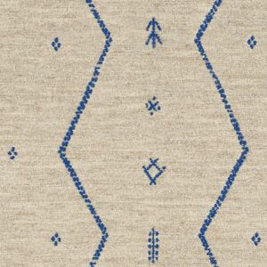 Beige Elitis Tampico LR 355 41 stof met blauwe, geometrische en etnische patronen.