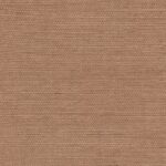 Close-up van Elitis Tribus sisal behang in een warme, bruinachtige tint met een fijne horizontale weefstructuur.