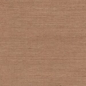 Close-up van Elitis Tribus sisal behang in een warme, bruinachtige tint met een fijne horizontale weefstructuur.