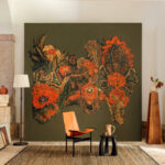 Moderne interieursetting met het Elitis Zakinthos VP 956 01 panorama behang met bloemmotief als opvallend middelpunt.
