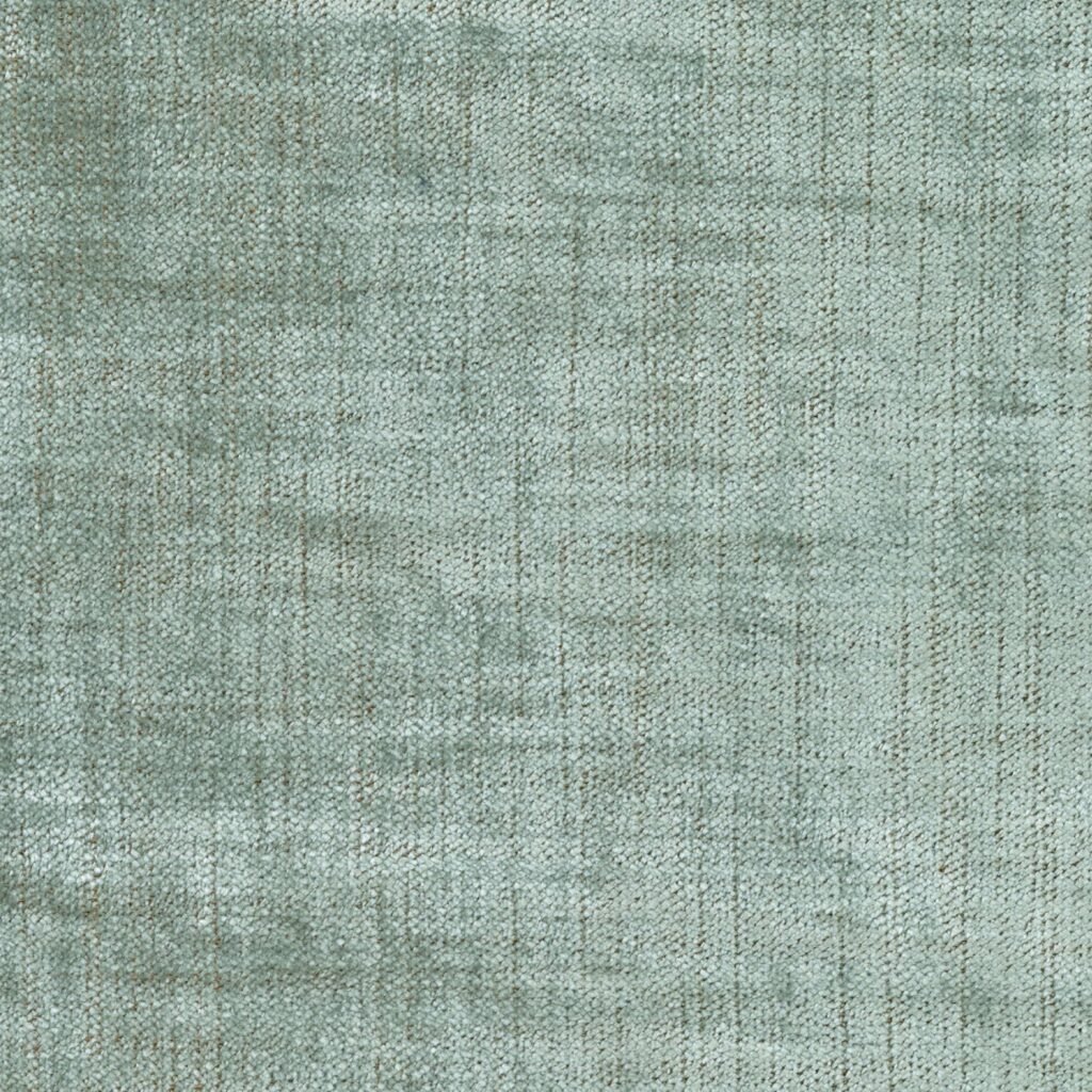 Lichtgroen Elitis Alcove 2 RM 410 40 behang met een textielachtige structuur en subtiel ruitpatroon.
