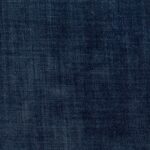 Donkerblauw Elitis Alcove RM 410 41 behang met subtiele textuur en diepte-effect.