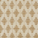Beige stof met een herhalend geometrisch patroon in bruin uit de Elitis Baleares Talaia LZ 903 79 collectie.