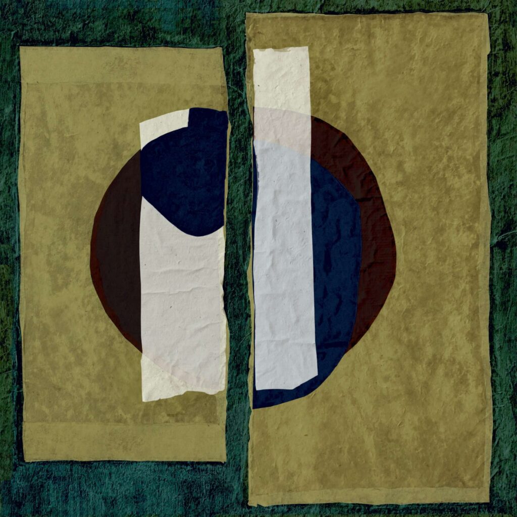 Abstract Elitis-behang uit de Art Paper IZU RM 1030-05 collectie met geometrische vormen in aardetinten en donkergroen.