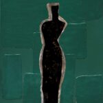 Abstracte silhouet van een gestileerd vrouwelijk figuur in zwart op donkergroene Elitis-behangtextuur uit de Art Paper Naushima RM 1031 06-serie.