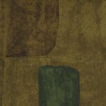 Abstract patroon van Elitis-behang Espiritu TP 329 03 uit de Voile de papier collectie met organische vormen in bruin- en groentinten.