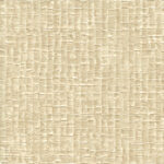 Beige Elitis-behang uit de Glass Nacres-collectie met een glanzende, geweven textuur.