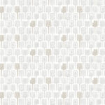Behangpatroon Elitis Initiation Totem TP 310 04 met abstracte, tribale motieven in beige en wit.