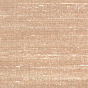 Lichtbruin Elitis behang uit de Kosa Silk collectie met een subtiele zijdeachtige textuur.