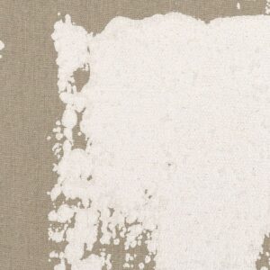 Beige Elitis behang Lin Plâtre Muse RM 1047 02 met een textuur van gescheurd pleisterwerk.