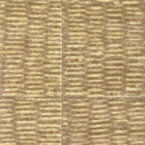 Behang Elitis Natural Mood VP 915 06 met een textuur van horizontale, goudbruine strepen in een natuurlijk ogend patroon.