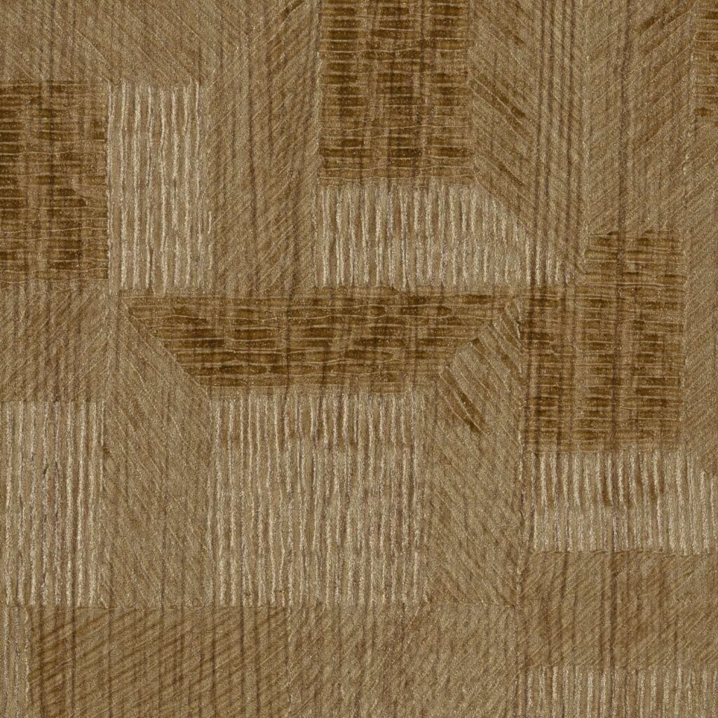 Decoratief Elitis-behang met houtlook en geometrisch reliëfpatroon in natuurlijke bruintinten.