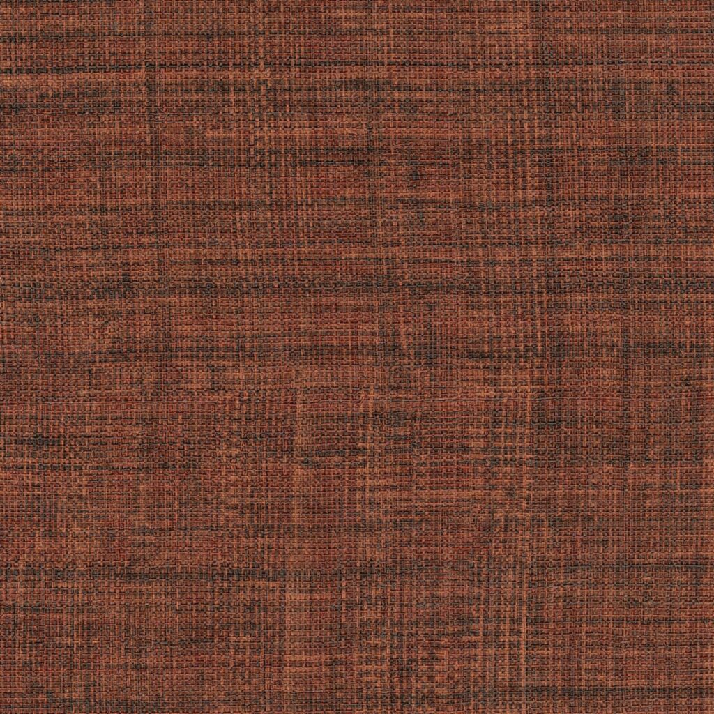 Close-up van Elitis behang Matières Végétales Abaca VP 983 31 met een grof geweven textuur in roodbruine tinten.
