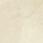 Beige Elitis Memoires Pampa VP 967 01 behang met een subtiele patchworktextuur van fijne haartjes.