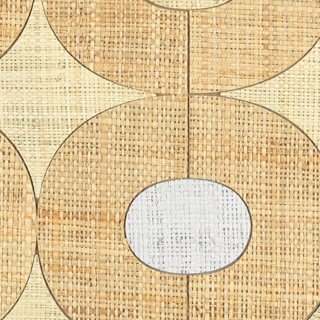 Close-up van Elitis behang Merida Wall Pépite RM 1018 02 met een geometrisch patroon in geweven natuurlijke vezels.