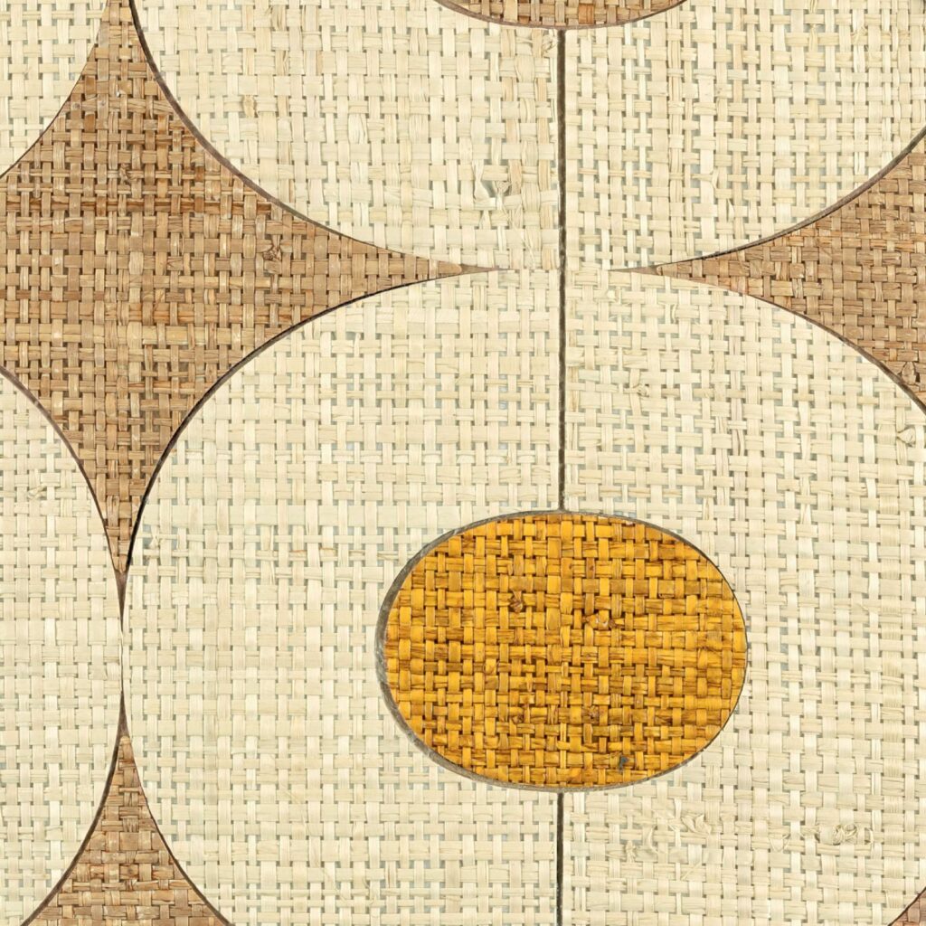 Close-up van Elitis behang uit de Merida Wall Pepite RM 1018 04 collectie met een geweven textuur en geometrisch patroon in natuurlijke tinten.