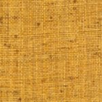 Natuurlijke wandbekleding van geweven Elitis Merida Cesteria behang in een warme, goudbruine tint.