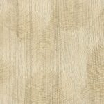 Beige wandbekleding Elitis Bois Sculpte Volute met reliëf en cirkelvormig houtnerfpatroon.