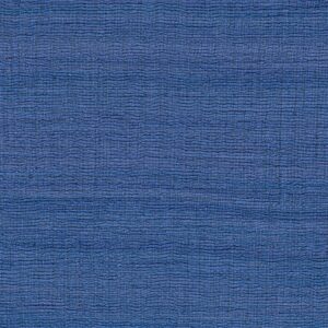 Blauw Elitis Ceres Rhea VP 1008-41 behang met een fijn geribbeld textuurpatroon.