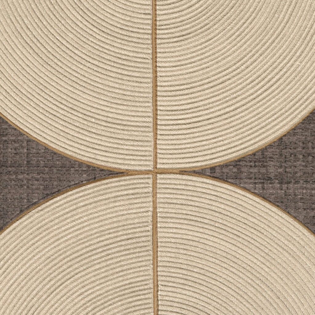 Textuurdetail van het Elitis Cordes Sensibles behang, ontwerp ‘Courbes’ van Véronique de Soultrait, met gebogen patronen van gevlochten touw op een donker textiele achtergrond.